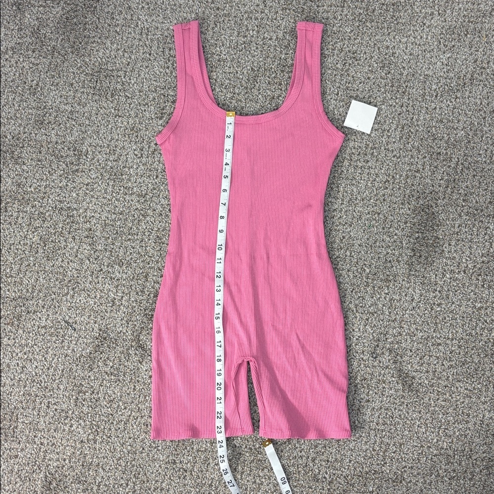 Pink - Picture 3 of 3